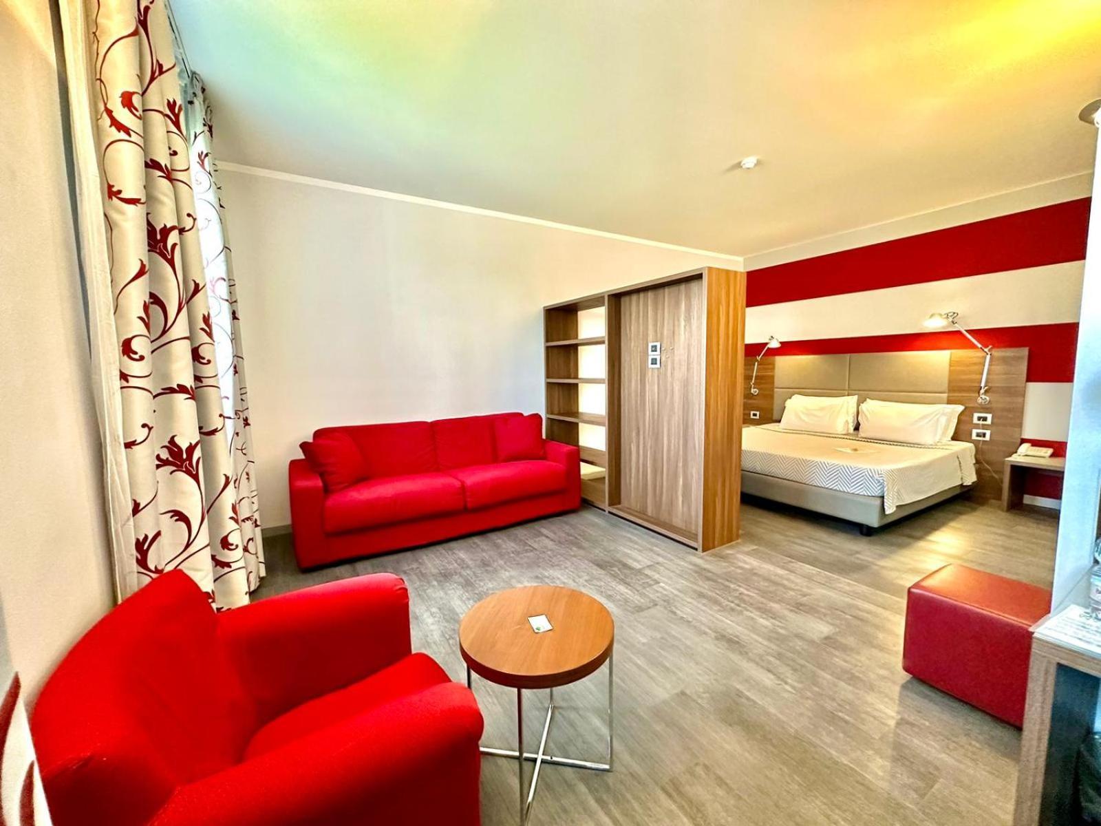 Hotel Del Parco Виджевано Экстерьер фото