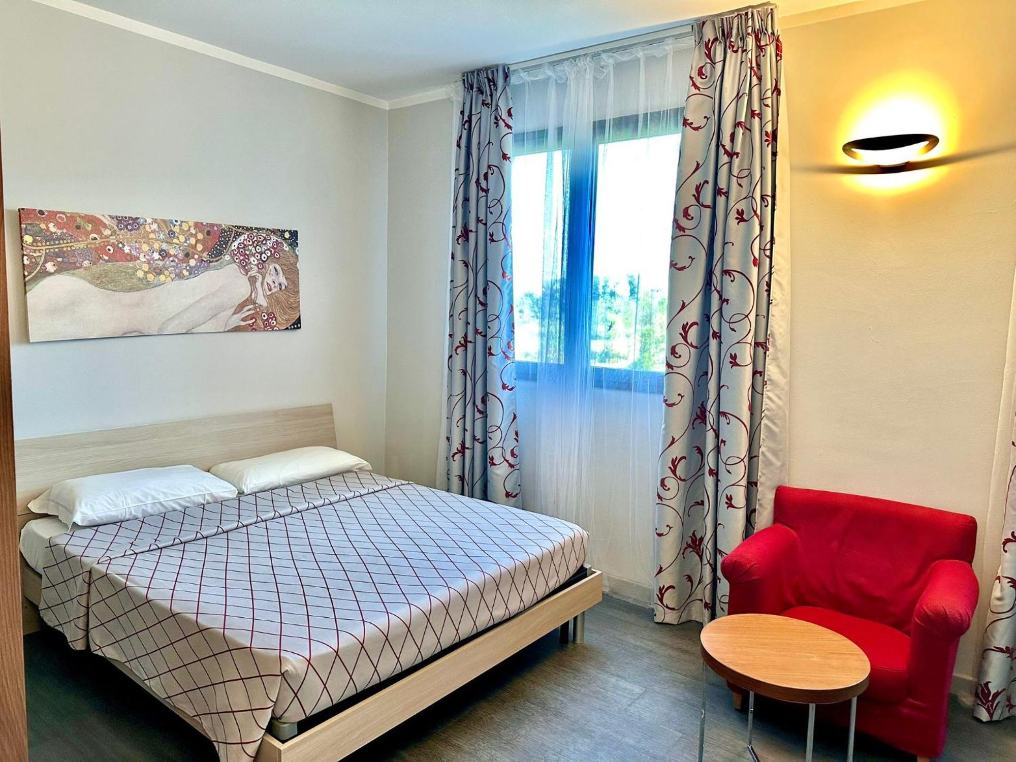 Hotel Del Parco Виджевано Экстерьер фото